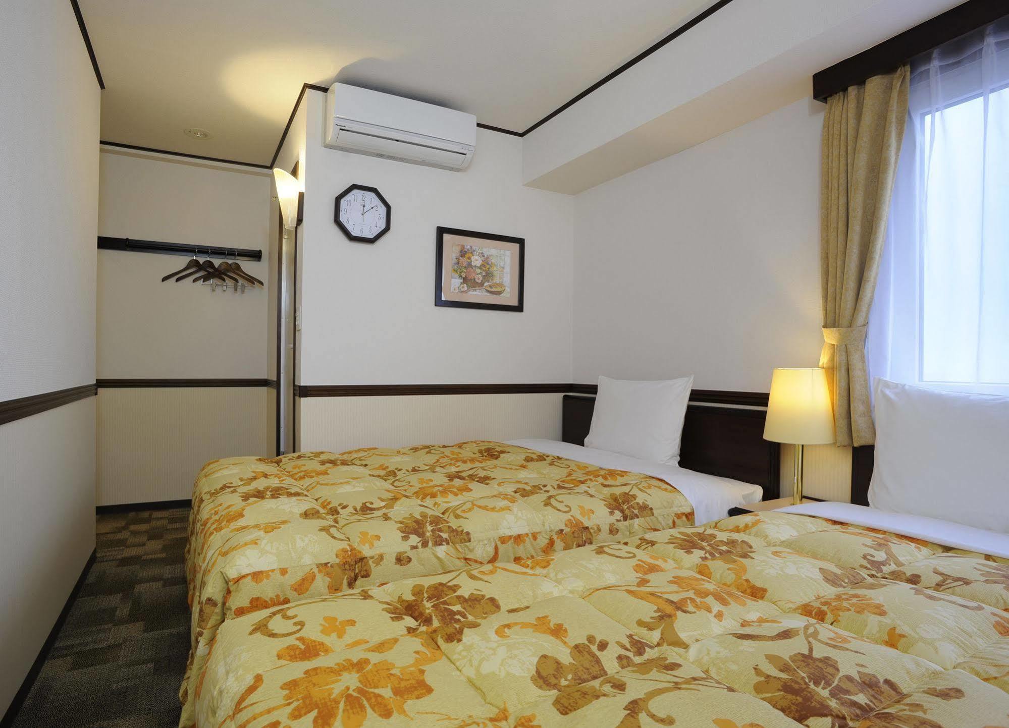 Toyoko Atami Ekimae Hotel